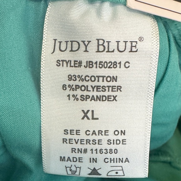 Judy‎ Blue Women's XL Seafoam Green Mid Rise Frayed Hem Jean Shorts NWT - Picture 7 of 8